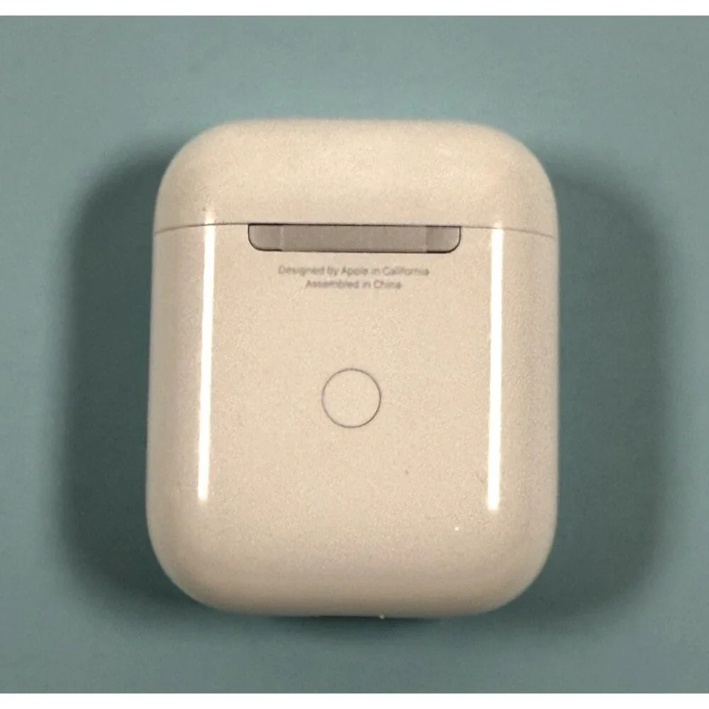 Genuine Apple AirPods Charging Case A1938 – Used, Fully Functional CASE ONLY